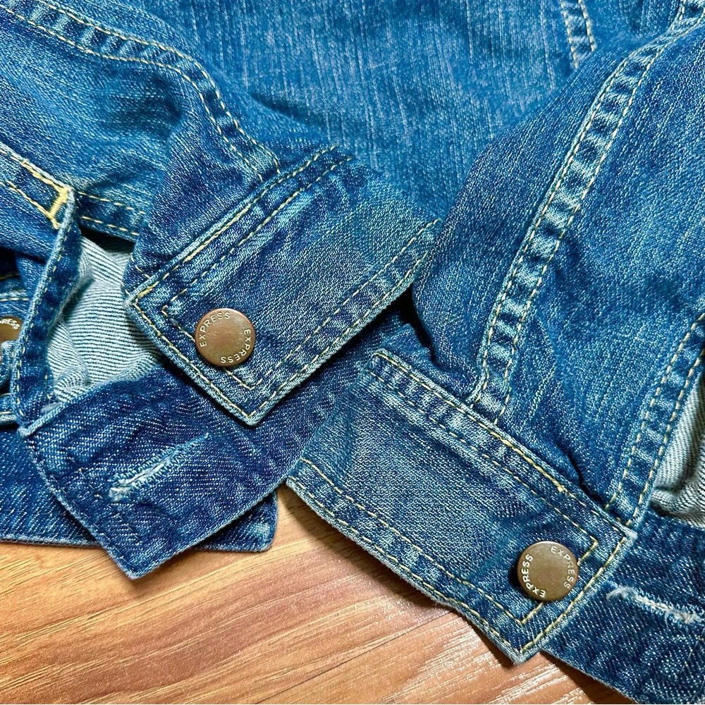 Express Jean Jacket - Picture 9 of 12